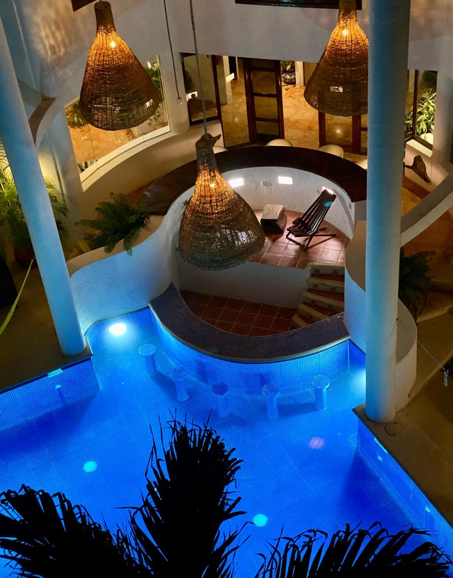 Ti - Adults Only 4*